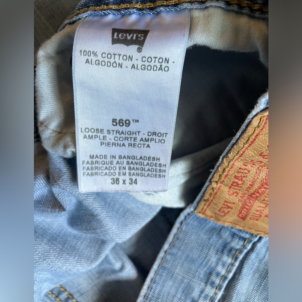 Levi's Relaxed Fit Men's Jeans in light blue - Picture 2 of 10
